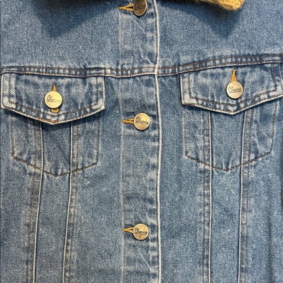 DKNY Blue Denim Jacket with Tan Collar and Embroidery - Picture 4 of 7